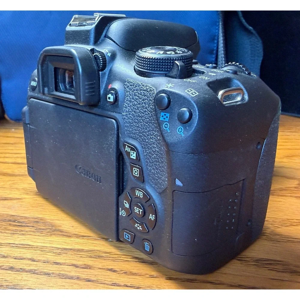 Canon EOS Rebel T6i DSLR Camera Bundle: 18-55mm & 75-300mm Lenses
